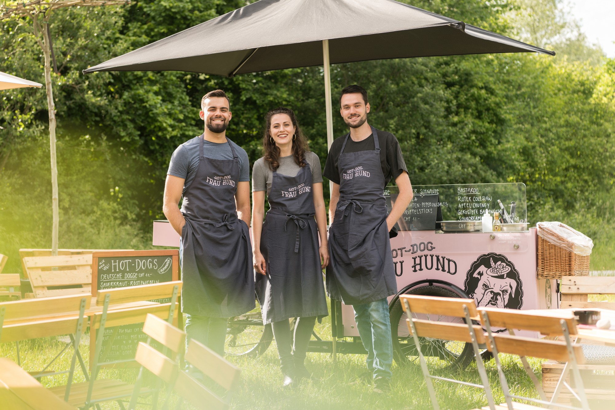 Gründerin und Geschäftsführerin Nora, mit ihren beiden Geschäftspartnern Chris und Alex.